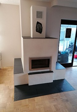 Ofenbau Grundofen speicherofen Kaminofen Heizkamine Biofire Saarland Tholey bester ofenbauer Kachelofenbauer kaminbauer Francesco Maio Tholey Ofenmanufaktur heizen mit Holz Kaminofen Verbot Öfen Verbot BimSchV Beratung Antike öfen Individuelle öfen Sonderanfertigungen wasserführende öfen